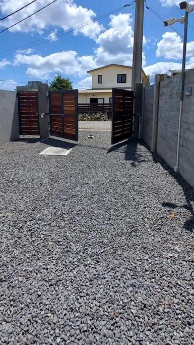 Bois Mapou Self Catering Apartments Unit 201 Riviere Noire Bagian luar foto