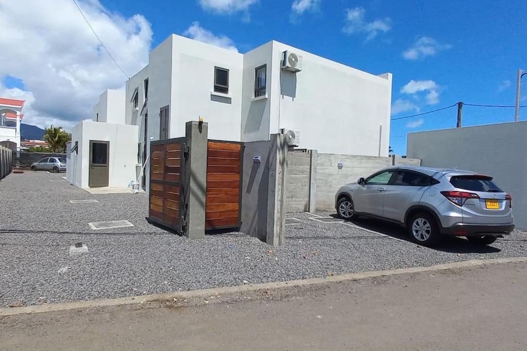 Bois Mapou Self Catering Apartments Unit 201 Riviere Noire Bagian luar foto