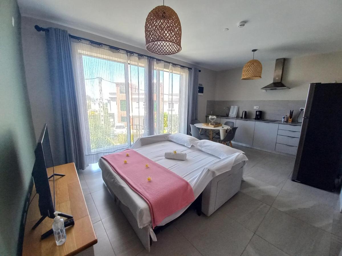 Bois Mapou Self Catering Apartments Unit 201 Riviere Noire Bagian luar foto